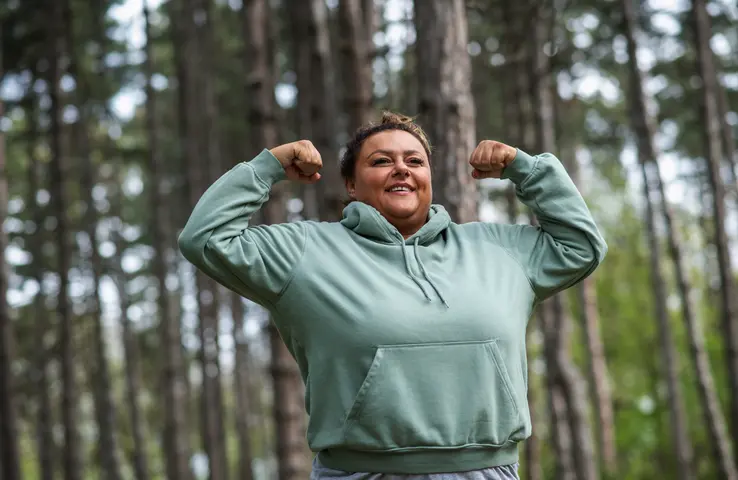 Frau im Wald